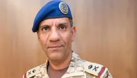 "التحالف": أبلغنا الإمارات منع مغادرة شحنات الأسلحة من ميناء المكلا لكنها نُقلت إلى قاعدة الريان