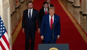 بين العمل العسكري و"الدبلوماسية أولاً".. خيارات على طاولة ترمب بشأن إيران