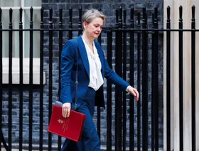 وزيرة الخارجية البريطانية: لن نوقع على ميثاق "مجلس السلام"