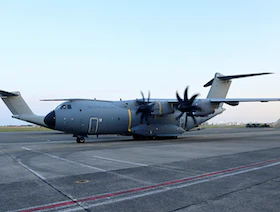 وصول 3 أوروبيين أفرجت عنهم إيران إلى بلجيكا