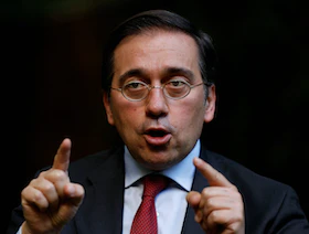 إسبانيا تتهم الجزائر بوقف التبادلات التجارية "بشكل شبه كامل"