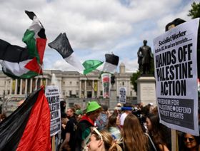 4 نشطاء داعمين لفلسطين يواجهون اتهامات قضائية بعد اقتحام قاعدة جوية بريطانية