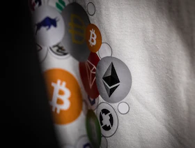 واشنطن تسترد عملات مشفرة بـ30 مليون دولار من قراصنة في بيونج يانج 