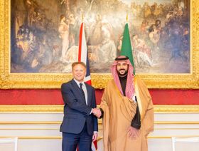 وزير الدفاع السعودي ونظيره البريطاني يبحثان تعزيز التعاون العسكري