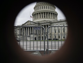 الكونجرس الأميركي يسابق الزمن لتمرير الموازنة وتفادي الإغلاق   