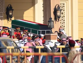 الكويت تودع أميرها الراحل الشيخ نواف الأحمد وتستقبل المعزين