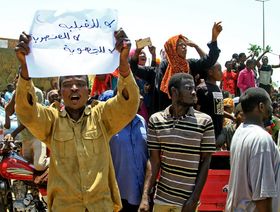 السودان.. قيود أمنية واقتصادية تفاقم أزمة "حصار" مدينة الأُبيّض