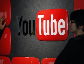 مشاهير "يوتيوب" الافتراضيون يحققون مكاسب "كبيرة" في اليابان