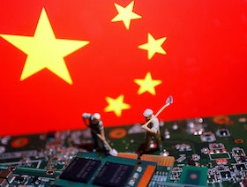 بعد قرار الولايات المتحدة حظر استثمارات في الصين.. بكين: إكراه اقتصادي