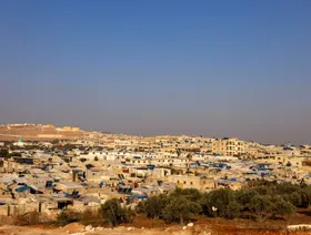 سوريا.. هكذا اندلعت أزمة "كتيبة الغرباء" بمخيم الفرنسيين في إدلب