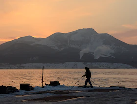 طوكيو تنتقد موسكو لتعليقها اتفاقية صيد في جزر متنازع عليها