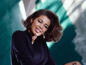 وفاة المغنية والممثلة الأميركية آيرين كارا عن 63 عاماً