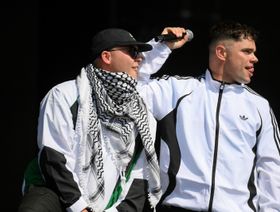 هتافات ضد إسرائيل بمهرجان موسيقي في بريطانيا.. والشرطة تبحث فتح تحقيق
