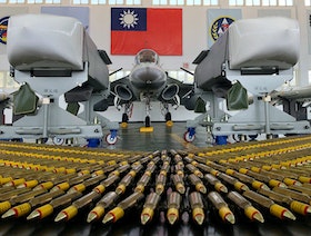 لردع الصين.. تايوان تخصص 3 مليارات دولار لشراء أسلحة جديدة