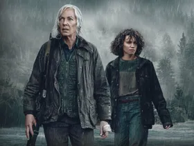 أليسون جاني عميلة مخابرات منشقّة في فيلم Lou على نتفليكس