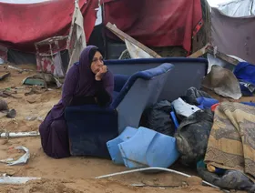 مصر تطالب ببدء المرحلة الثانية من خطة غزة فوراً.. ومفوض الأونروا يطلب دعم بابا الفاتيكان