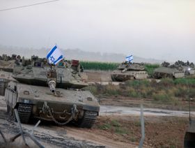 وسط توقعات بـ"توغل بري".. الجيش الإسرائيلي يدعو إلى إخلاء مدينة غزة