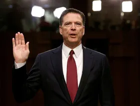 توجيه لائحة اتهامات جنائية لمدير FBI السابق.. وترمب: العدالة تتحقق