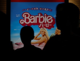 إيرادات Barbie تتخطى مليار دولار حول العالم