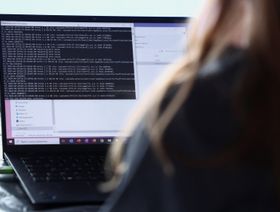 حملة تصيّد إلكتروني تستغل إحدى خدمات جوجل لاختراق حسابات فيسبوك