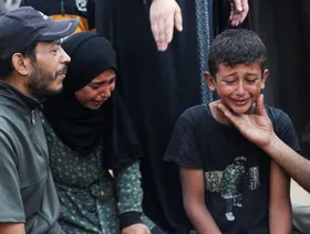 سكان مدينة غزة يرفضون أوامر الإخلاء الإسرائيلية: لا مكان آمن