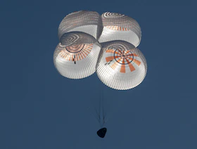 كبسولة "سبيس إكس" تُعيد 4 رواد للأرض من محطة الفضاء الدولية