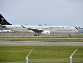 "الخطوط السعودية": الرحلات الدولية ستعمل بنصف طاقتها التشغيلية