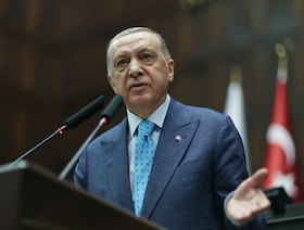 أردوغان يهدد اليونان مجدداً بسبب بحر إيجة: الأتراك مجانين