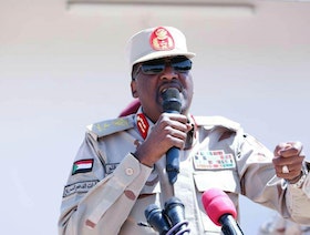 واشنطن تفرض عقوبات على شقيق قائد الدعم السريع في السودان