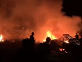 إسرائيل تصعد غاراتها على غزة.. وتستهدف خيام نازحين في خان يونس