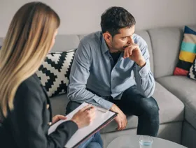 روبوتات الدردشة تحت مجهر الصحة النفسية.. لماذا ترتبط بالاكتئاب؟