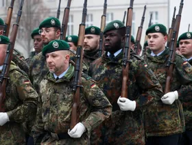 الجيش الألماني يفصل عدداً من عناصر النخبة بسبب "التطرف اليميني"