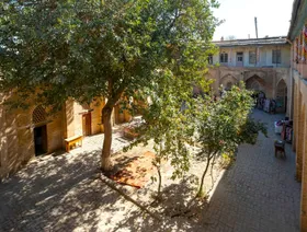 "وصفات للقلوب المكسورة" في بينالي بخارى للفنون