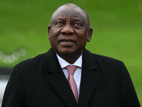 بعد واقعة "فالا فالا".. رئيس جنوب إفريقيا "لن يتنحى"