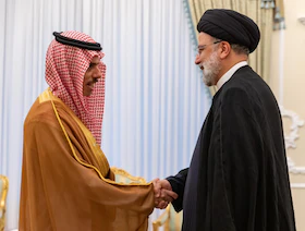 رسائل فيصل بن فرحان من إيران: احترام السيادة ورفض أسلحة الدمار الشامل