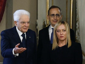أوروبا "تعانق" حكومة إيطاليا "اليمينية".. وميلوني تطمئن "الاتحاد"