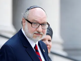 لقاء سفير واشنطن بإسرائيل مع جاسوس مدان يثير الاستياء.. والبيت الأبيض: لم نكن نعلم