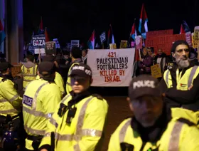 استقالة قائد شرطة بريطاني بعد حظر مشجعين إسرائيليين في مباراة لكرة القدم