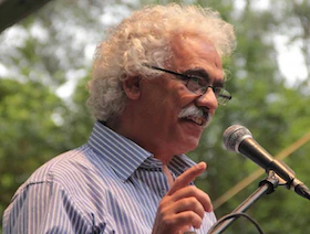 رحيل الشاعر زكريا محمد رائد التراث الميثولوجي في فلسطين