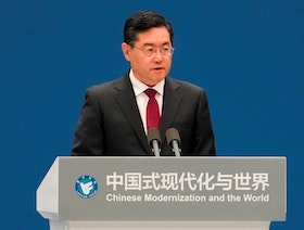 الصين تدعو إلى استقرار العلاقات مع أميركا بعد "أقوال وأفعال خاطئة"