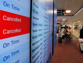 تداعيات اقتصادية لاضطرابات المطارات الأميركية مع استمرار الإغلاق الحكومي