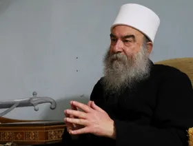 سوريا.. الهجري يطالب بدعم دولي لإقامة "إقليم منفصل" للدروز في السويداء