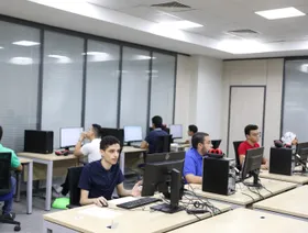 نظام الثانوية العامة الجديد في مصر.. رهان حكومي على مواكبة سوق العمل وسط انتقادات