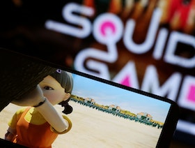 "Squid Game" يكتسح المشاهدات بين مسلسلات "نتفليكس" الأصلية