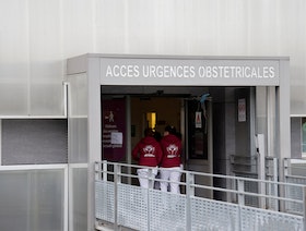 أكثر من نصف أطباء المستشفيات في فرنسا يُضربون عن العمل