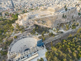 قلق في أثينا من "السياحة المفرطة" للمواقع الثقافية والتاريخية