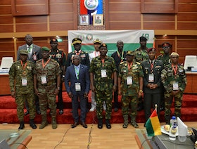 "إيكواس" تعلن بدء تفعيل قوات الاحتياط لـ"استعادة النظام بالنيجر"