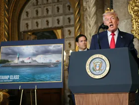 ترمب يوافق على خطة لبناء سفينتين حربيتين جديدتين: "الأكبر في تاريخنا"