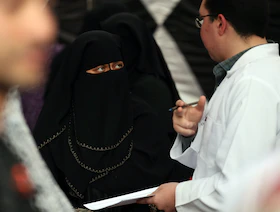 الحكومة المصرية تقر مشروع قانون لتغليظ عقوبة "ختان الإناث" 