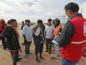 تونس.. ارتفاع عدد ضحايا غرق قارب المهاجرين إلى 33 